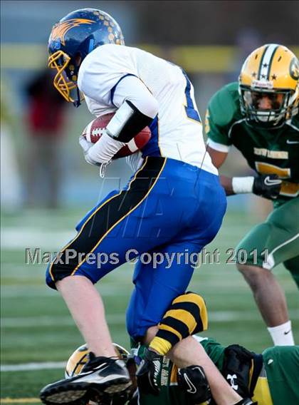 Thumbnail 1 in Brookfield vs. New London (CIAC Class M Semifinal) photogallery.