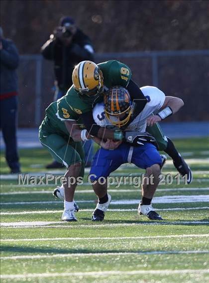 Thumbnail 2 in Brookfield vs. New London (CIAC Class M Semifinal) photogallery.