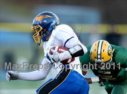 Thumbnail 2 in Brookfield vs. New London (CIAC Class M Semifinal) photogallery.