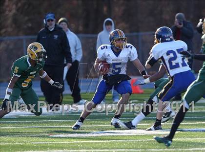 Thumbnail 3 in Brookfield vs. New London (CIAC Class M Semifinal) photogallery.
