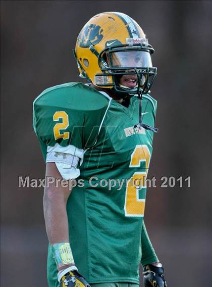 Thumbnail 1 in Brookfield vs. New London (CIAC Class M Semifinal) photogallery.