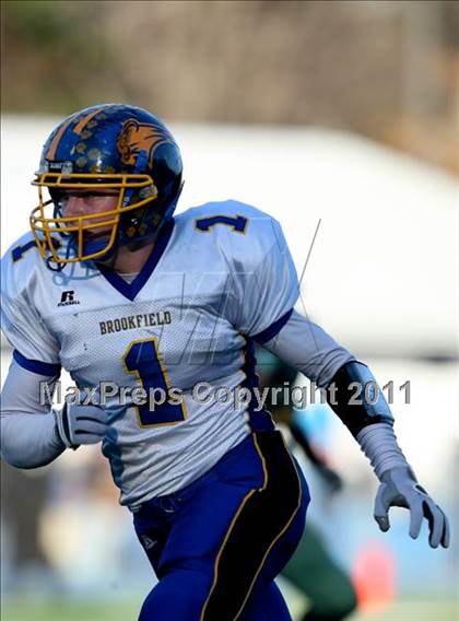 Thumbnail 2 in Brookfield vs. New London (CIAC Class M Semifinal) photogallery.