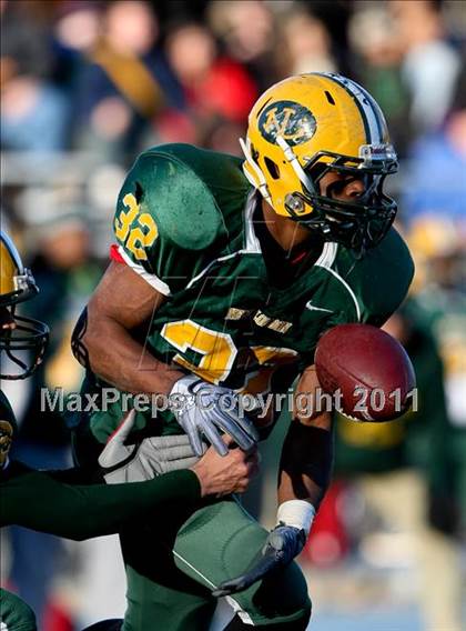 Thumbnail 1 in Brookfield vs. New London (CIAC Class M Semifinal) photogallery.