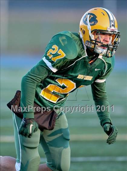 Thumbnail 2 in Brookfield vs. New London (CIAC Class M Semifinal) photogallery.