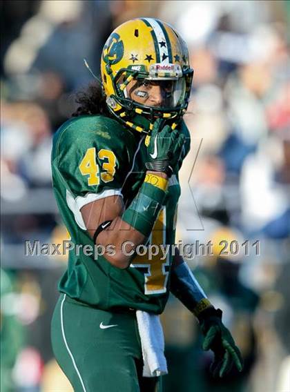 Thumbnail 3 in Brookfield vs. New London (CIAC Class M Semifinal) photogallery.
