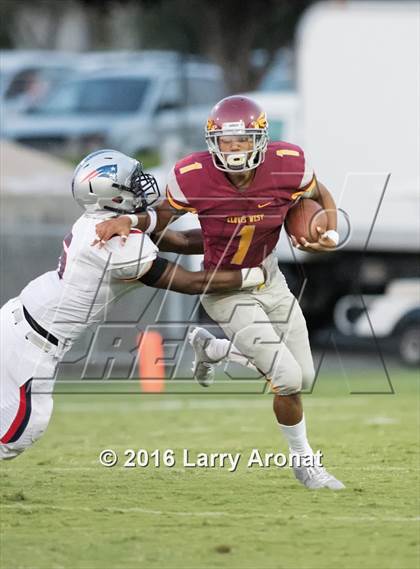 Thumbnail 2 in Clovis West vs. Liberty photogallery.