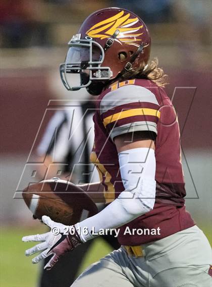 Thumbnail 2 in Clovis West vs. Liberty photogallery.
