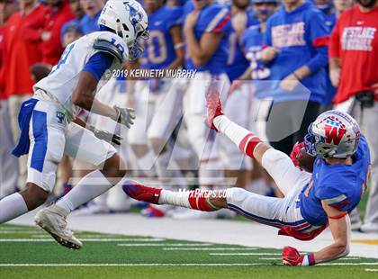Thumbnail 3 in Katy Taylor vs Westlake (UIL 6A Semifinal) photogallery.
