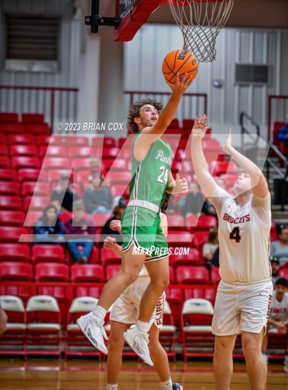Thumbnail 3 in Flippin vs Yellville (Arvest Tournament) photogallery.
