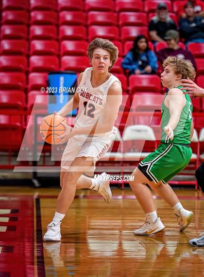 Thumbnail 2 in Flippin vs Yellville (Arvest Tournament) photogallery.
