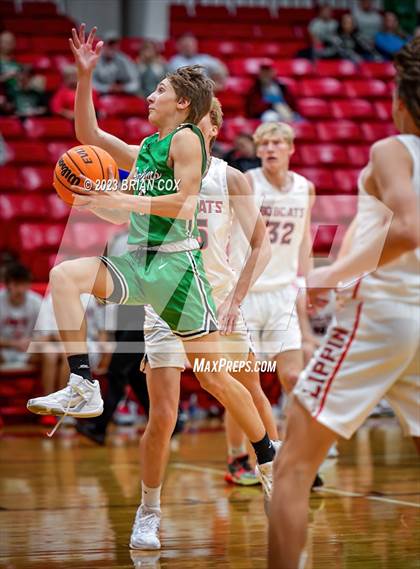 Thumbnail 1 in Flippin vs Yellville (Arvest Tournament) photogallery.