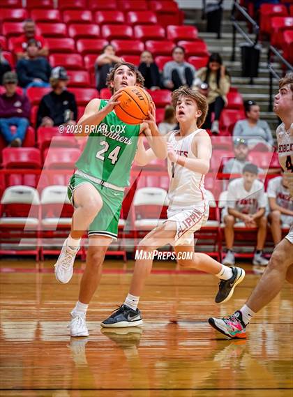 Thumbnail 1 in Flippin vs Yellville (Arvest Tournament) photogallery.