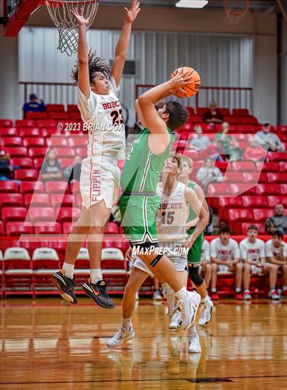 Thumbnail 3 in Flippin vs Yellville (Arvest Tournament) photogallery.