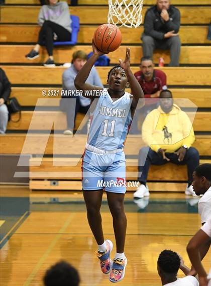 Thumbnail 2 in Archbishop Rummel vs Hahnville (Country Day Classic) photogallery.