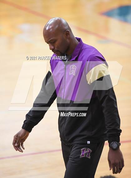 Thumbnail 2 in Archbishop Rummel vs Hahnville (Country Day Classic) photogallery.