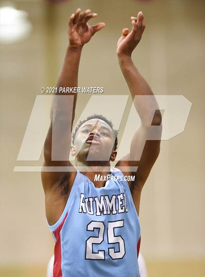 Thumbnail 2 in Archbishop Rummel vs Hahnville (Country Day Classic) photogallery.