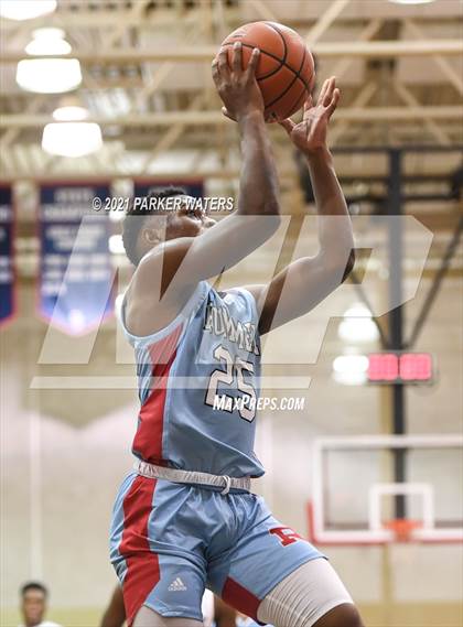 Thumbnail 3 in Archbishop Rummel vs Hahnville (Country Day Classic) photogallery.