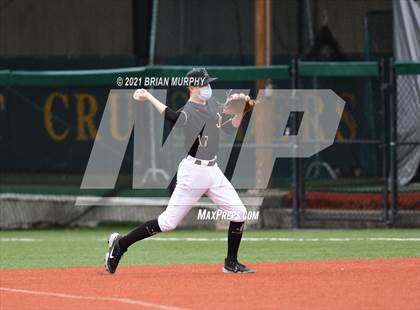 Thumbnail 2 in Aloha @ Jesuit photogallery.