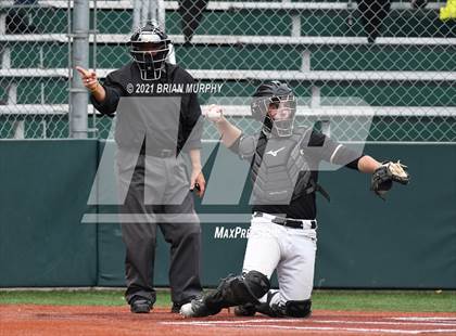 Thumbnail 1 in Aloha @ Jesuit photogallery.