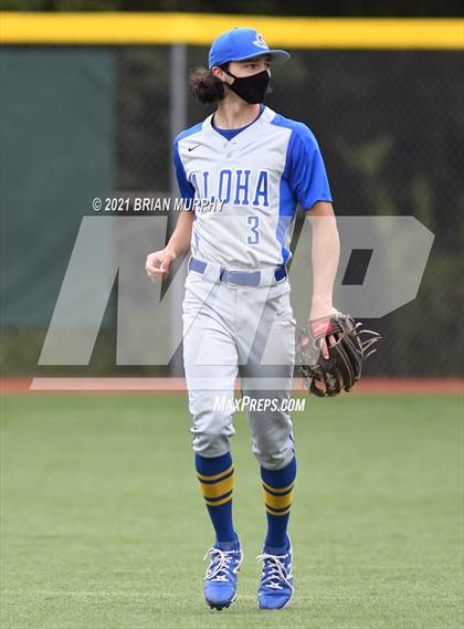 Thumbnail 3 in Aloha @ Jesuit photogallery.