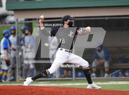 Thumbnail 3 in Aloha @ Jesuit photogallery.