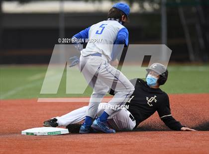 Thumbnail 2 in Aloha @ Jesuit photogallery.