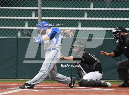 Thumbnail 1 in Aloha @ Jesuit photogallery.