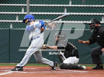 Thumbnail 2 in Aloha @ Jesuit photogallery.