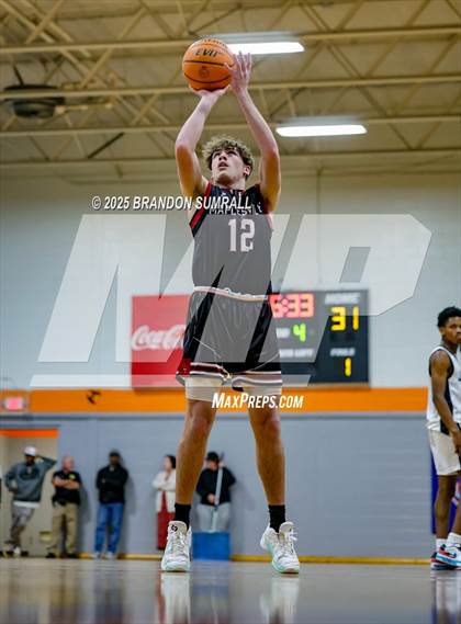 Thumbnail 2 in Jemison vs Maplesville (Chilton County Tournament Semifinal) photogallery.
