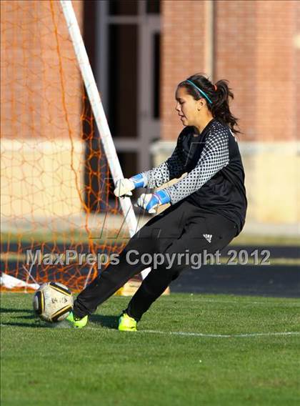 Thumbnail 2 in St. Agnes Academy vs Spring (TWHS Lady Highlander Invitational) photogallery.