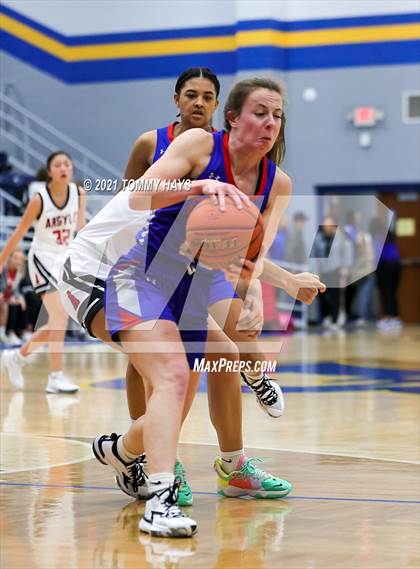 Thumbnail 2 in Argyle vs Graham (Brock Showcase) photogallery.