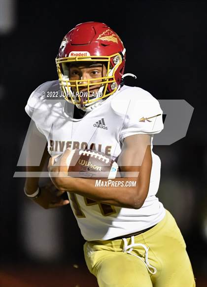 Thumbnail 2 in Riverdale vs Lebanon (TSSAA D1-6A First Round Playoffs) photogallery.