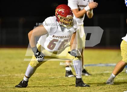 Thumbnail 1 in Riverdale vs Lebanon (TSSAA D1-6A First Round Playoffs) photogallery.