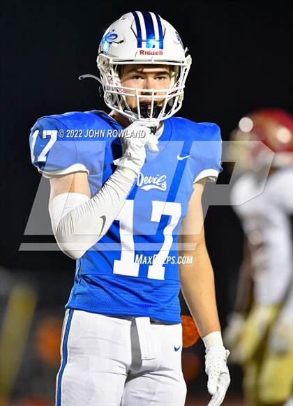 Thumbnail 1 in Riverdale vs Lebanon (TSSAA D1-6A First Round Playoffs) photogallery.