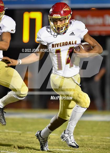 Thumbnail 3 in Riverdale vs Lebanon (TSSAA D1-6A First Round Playoffs) photogallery.