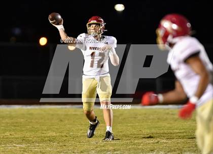 Thumbnail 3 in Riverdale vs Lebanon (TSSAA D1-6A First Round Playoffs) photogallery.