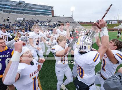 Thumbnail 2 in Hillsboro vs. Kearney (MSHSAA Class 4 Championship) photogallery.