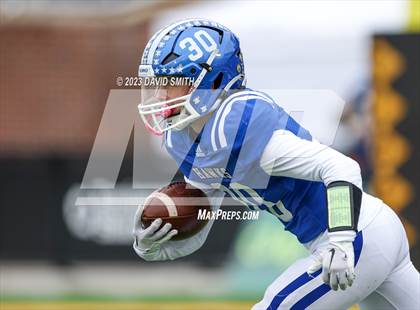 Thumbnail 1 in Hillsboro vs. Kearney (MSHSAA Class 4 Championship) photogallery.