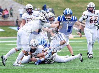 Thumbnail 1 in Hillsboro vs. Kearney (MSHSAA Class 4 Championship) photogallery.