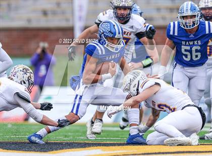 Thumbnail 2 in Hillsboro vs. Kearney (MSHSAA Class 4 Championship) photogallery.