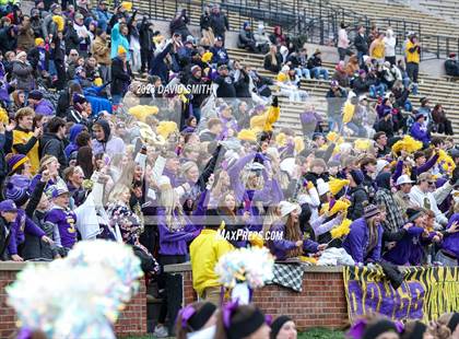 Thumbnail 1 in Hillsboro vs. Kearney (MSHSAA Class 4 Championship) photogallery.