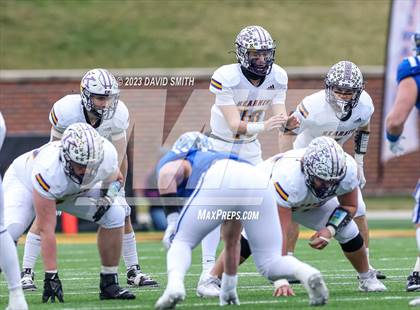 Thumbnail 2 in Hillsboro vs. Kearney (MSHSAA Class 4 Championship) photogallery.