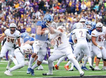 Thumbnail 2 in Hillsboro vs. Kearney (MSHSAA Class 4 Championship) photogallery.