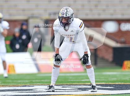 Thumbnail 3 in Hillsboro vs. Kearney (MSHSAA Class 4 Championship) photogallery.