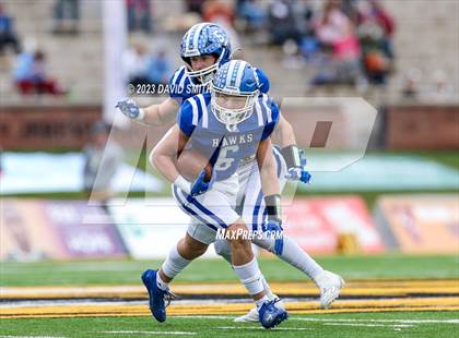 Thumbnail 2 in Hillsboro vs. Kearney (MSHSAA Class 4 Championship) photogallery.