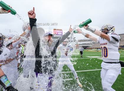 Thumbnail 3 in Hillsboro vs. Kearney (MSHSAA Class 4 Championship) photogallery.