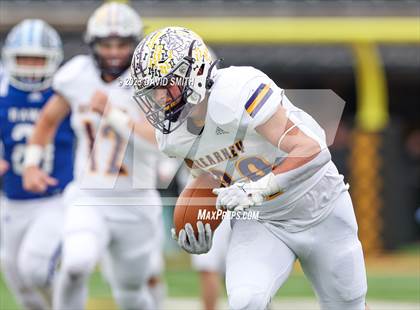 Thumbnail 1 in Hillsboro vs. Kearney (MSHSAA Class 4 Championship) photogallery.