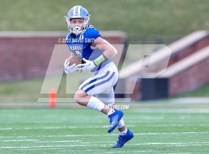 Thumbnail 1 in Hillsboro vs. Kearney (MSHSAA Class 4 Championship) photogallery.