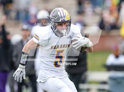 Thumbnail 2 in Hillsboro vs. Kearney (MSHSAA Class 4 Championship) photogallery.