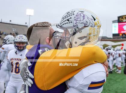 Thumbnail 1 in Hillsboro vs. Kearney (MSHSAA Class 4 Championship) photogallery.